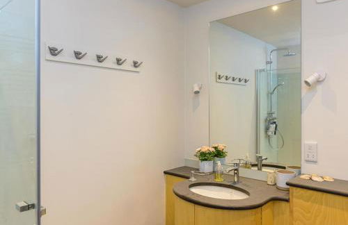 Marine House - Photo 8