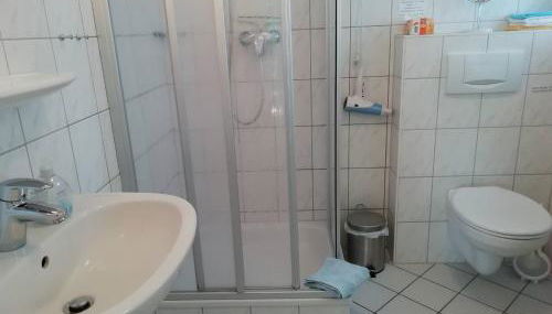 Große Warf mit Rasenfläche - Foto 3