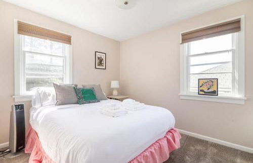 Garden Retreat • Deck Dining + Fire Pit - Foto 36