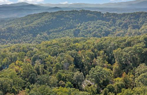 Spectacular Log Cabin Home 45 minutes to Asheville - Foto 29
