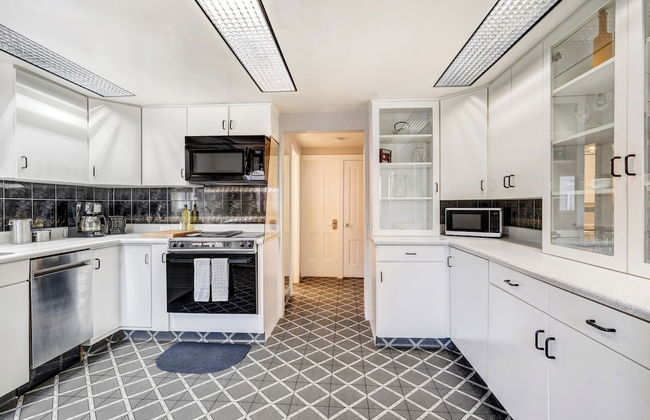 OCC Complex - Photo 27