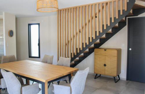 Villa Pinède 800m from Beach Private Jacuzzi Pine Forest Sleeps 8 - Foto 13