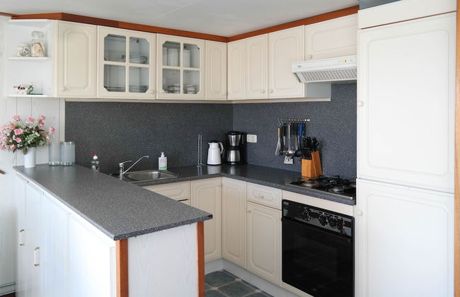 6 Pers - Chalet Emma Located at the Lauwersmeer With own Fishing Pier - Foto 15