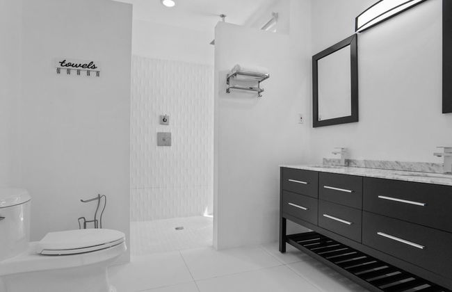 The W Villa 5 B R Oceanfront w Staff - Photo 64