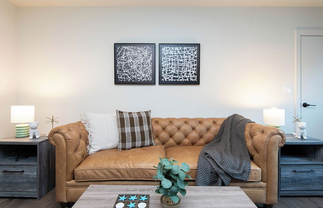 Wonderful 2-BR Apt Near Dodger - Photo 9