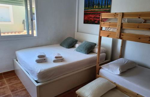 Precioso apartamento con piscina y garage - Foto 28