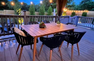 Modern 3BR Retreat with Fun Yard, Mini-Golf, Hot Tub & BBQ Dining Deck - Foto 19