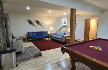 Tall Pines- 5-bedroom 3-bath with hot tub and more! - Foto 43