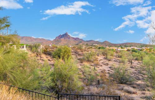 3BR Retreat with Heated Pool, BBQ and Mountain Views - Foto 5