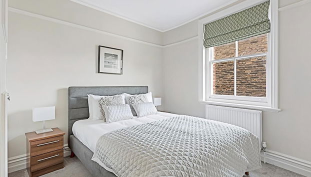 Serene 2BR - 3 Mins to Fulham Broadway - Foto 4, Habitación