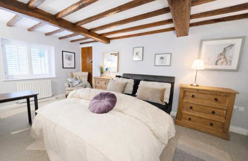 Rural cottage! Wood-fired hot tub Bliss awaits - Photo 32