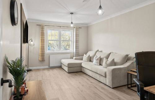 Riverside Rest 2 - 2 Bath, 2 Bedroom Apartment - Free Onsite Parking - Photo 27
