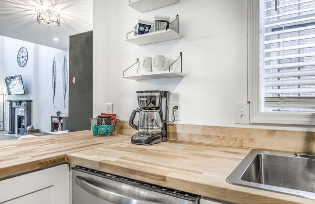 Hidden Gem | JZ Vacation Rentals - Photo 7