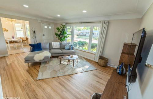 Fully Renovated Scandinavian Inspired Home - Foto 1