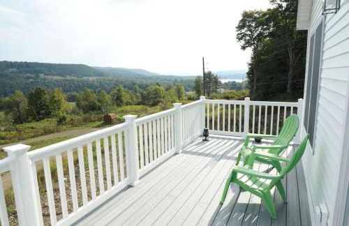 Lakeview Retreat with Fire Pit and Total Privacy - Foto 1