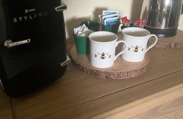 The Bee Hive Hotel - Foto 13