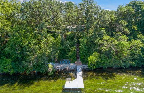 Waterfront Maple Lake Cabins with Private Beach! - Foto 25