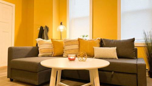 Charming 1 Bedroom with Queen bed plus Sofa Bed - Foto 1