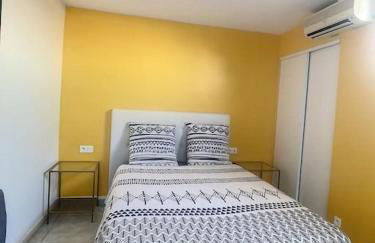 SUPERBE STUDIO HYPER CENTRE TOUT ÉQUIPÉ WIFI NETFLIX 2PERS - Foto 7