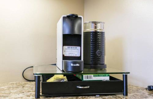 Modern 2BR Downtown San Jose Condo Walkable - Foto 17