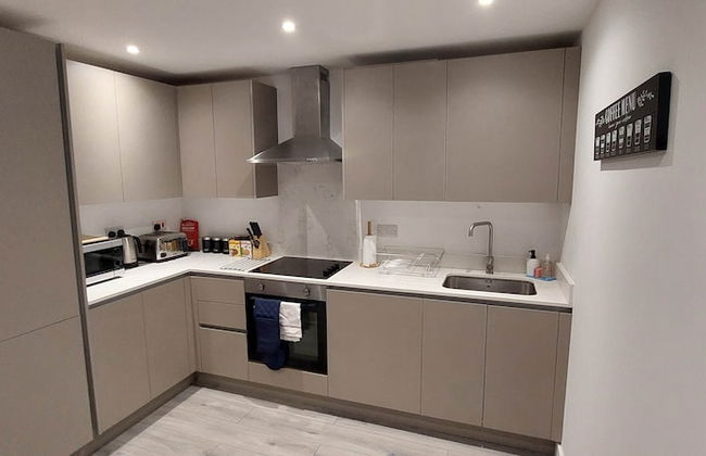 Modern 3 Bedrooms Apt. 01 - Camberley - Foto 13