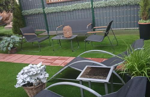 TROPICAL HOME PORTO CERESIO - Photo 11