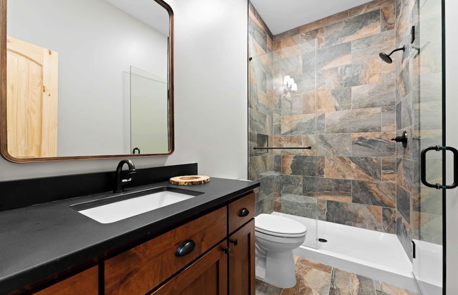 Black Bear & Blue Heron by Avantstay 2 Lakefront Homes, Sleeps 43 Pool, Dock, Theater - Foto 80