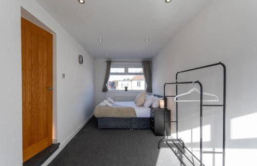 Brand New 5 Bed Home With Snooker Table, Wolverhampton - Foto 14