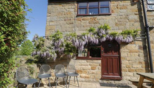 Goathland Cottage - Photo 2