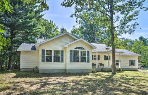 Upscale Family Cottage Less Than 1 Mi to Higgins Lake - Foto 2