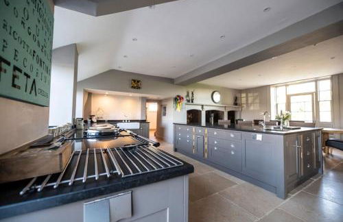 Georgian Country House -Panoramic Views -Sleeps 12 - Photo 52