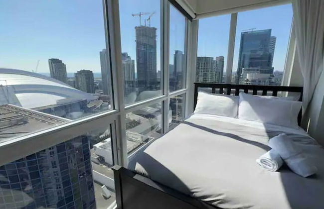 Lanterra Downtown Cn Tower - Photo 6