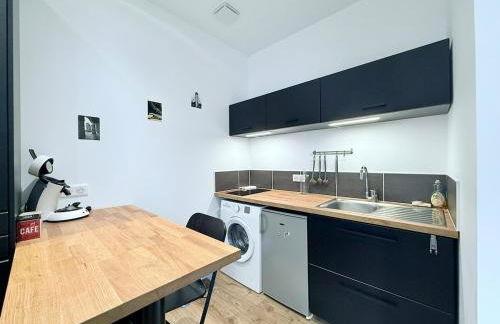 1738 - T1 Bis Corderie Royale RDC hyper Centre - Foto 2