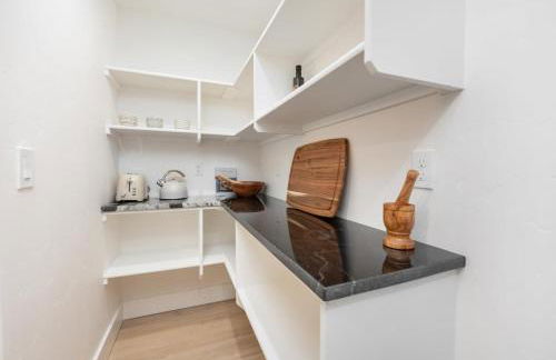 Mid Century Modern Boise-River Bungalow w/ Hot Tub - Foto 16