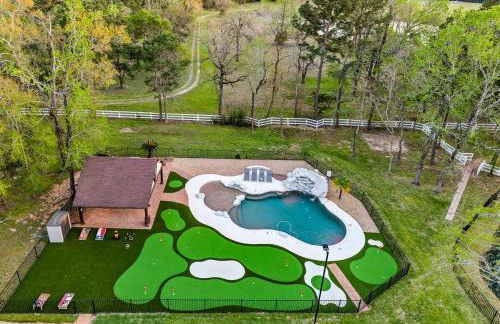 The LUX at West Event & Stay, Pool, Golf & Pickle - Foto 2