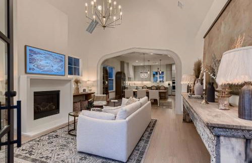 Stunning home - walk to square & heated pool - Foto 16