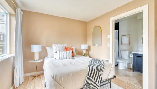 Stay Portland - John's Landing Haven - Studio Near OHSU - Photo 3