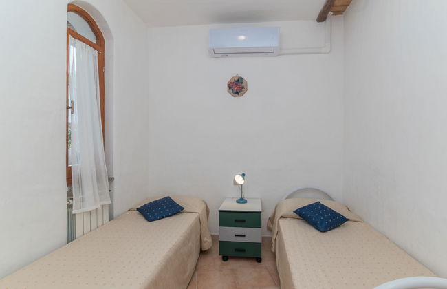 3 bedroom House in Valledoria with garden and terrace - Photo 16