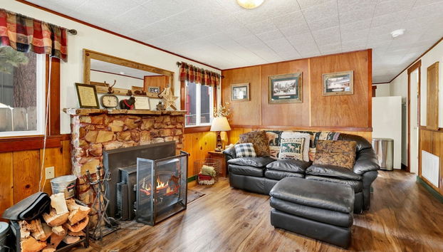 Green Squirrel Chateau #2484 - Foto 2, Imagen principal