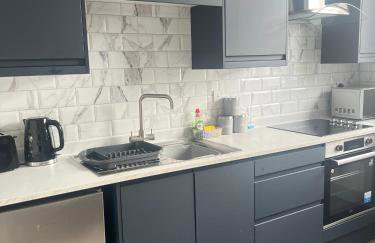 Blissful Snug Haven in Desborough - Photo 8