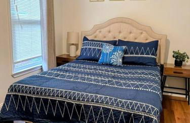 Modern 5BR with Full Kitchen, Game Room, Fenced Yard and BBQ Grill - Foto 22