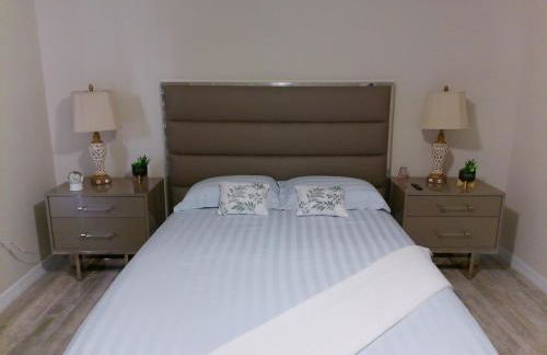 Villa Varona Resort, Heated Pool, Ping-Pong, Pool Table, Fire Pit and Pergola - Foto 29