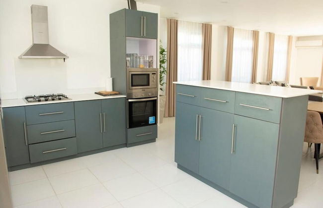 4 Bedroom Private Villa Villa La Tourelle - Photo 9