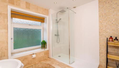 The Nest Superb Apartment In Afan Forest Bike Park By Staystaycations - Foto 5, Shower