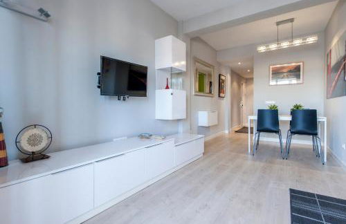 Apartamento Plaza de Castilla II - Urbano con Estilo y Funcional - Foto 8