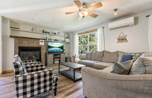 Lakefront Home with Private Beach Access & Hot Tub - Foto 18