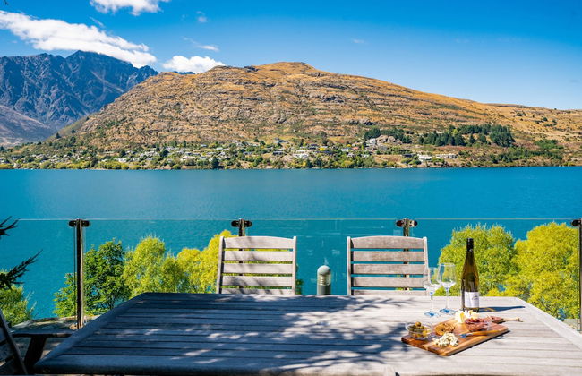 LAKE FRONT 3-BEDROOM APARTMENT WITH LAKE ACCESS - Foto 15