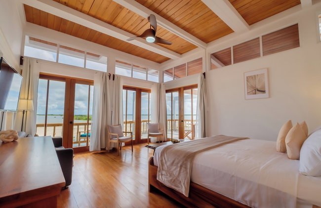 Aruna Resort & Villas - Photo 11