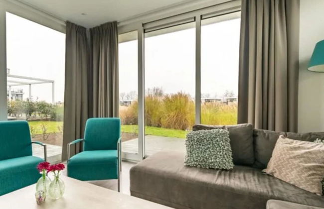 Well-kept Chalet on the Water - Foto 11