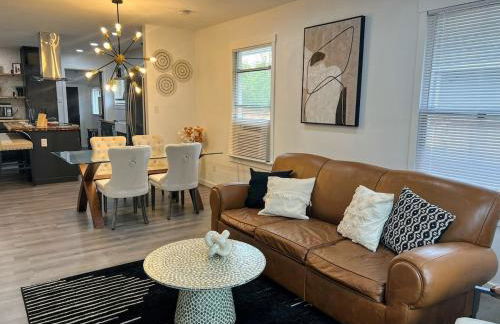 3-Minute JBLM Spacious & Cozy 4BR 2BTH Huge Yard - Foto 43